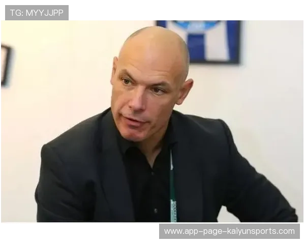 韦伯在《比赛官员麦克风》强调VAR证据不足原则